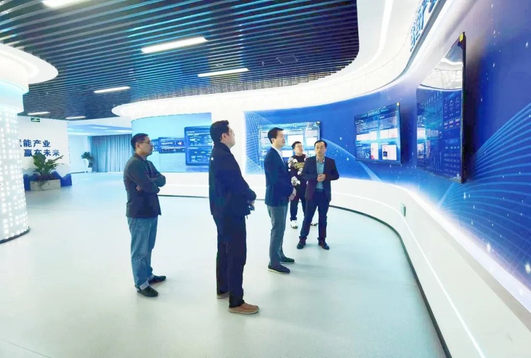 菱云科技受邀访问郑州数据交易中心- 菱云科技